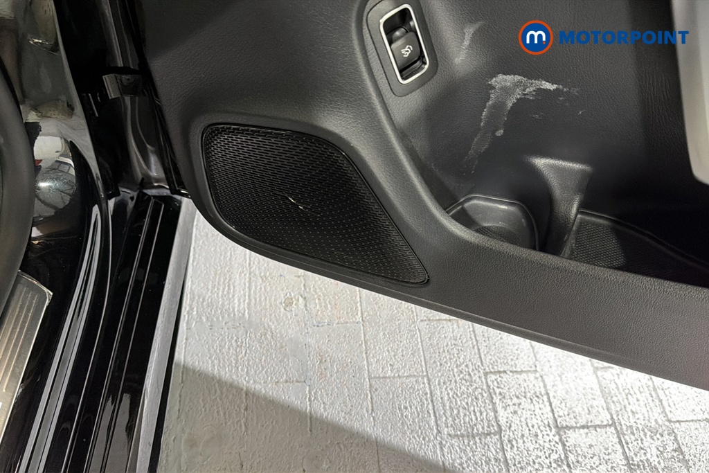 Mercedes-Benz CLA Amg Line Automatic Petrol Coupe - Stock Number (1668364) - 21st supplementary image