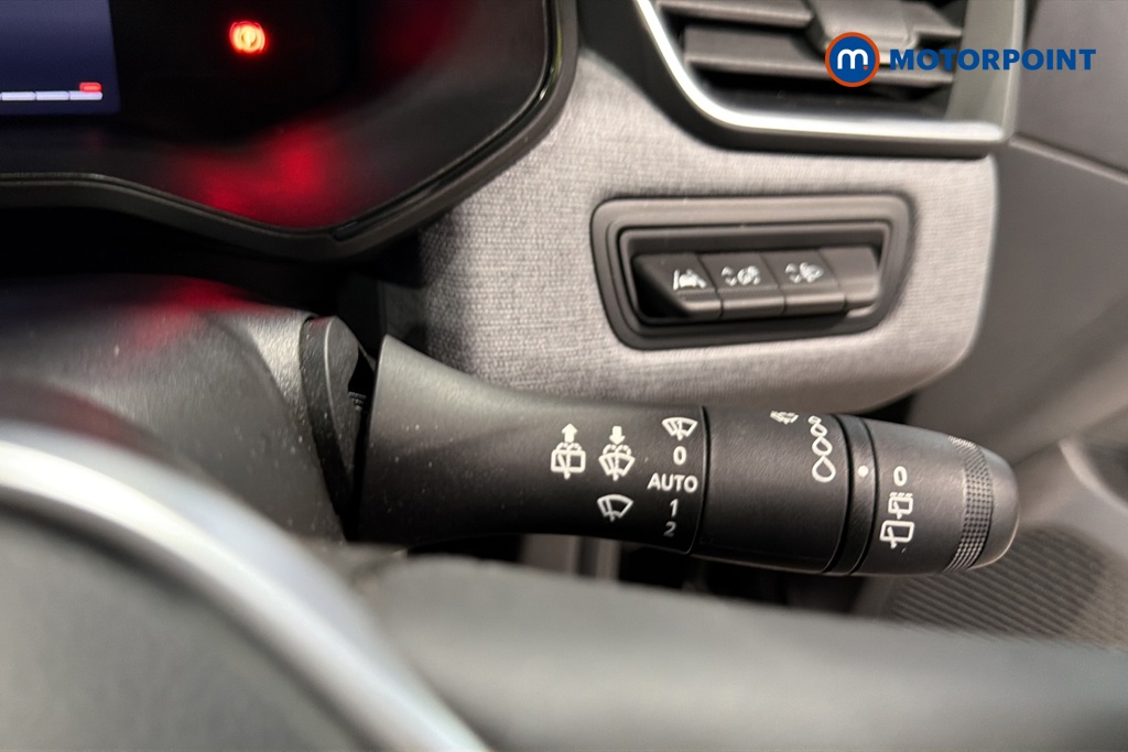 Renault Clio Evolution Manual Petrol Hatchback - Stock Number (1669799) - 6th supplementary image
