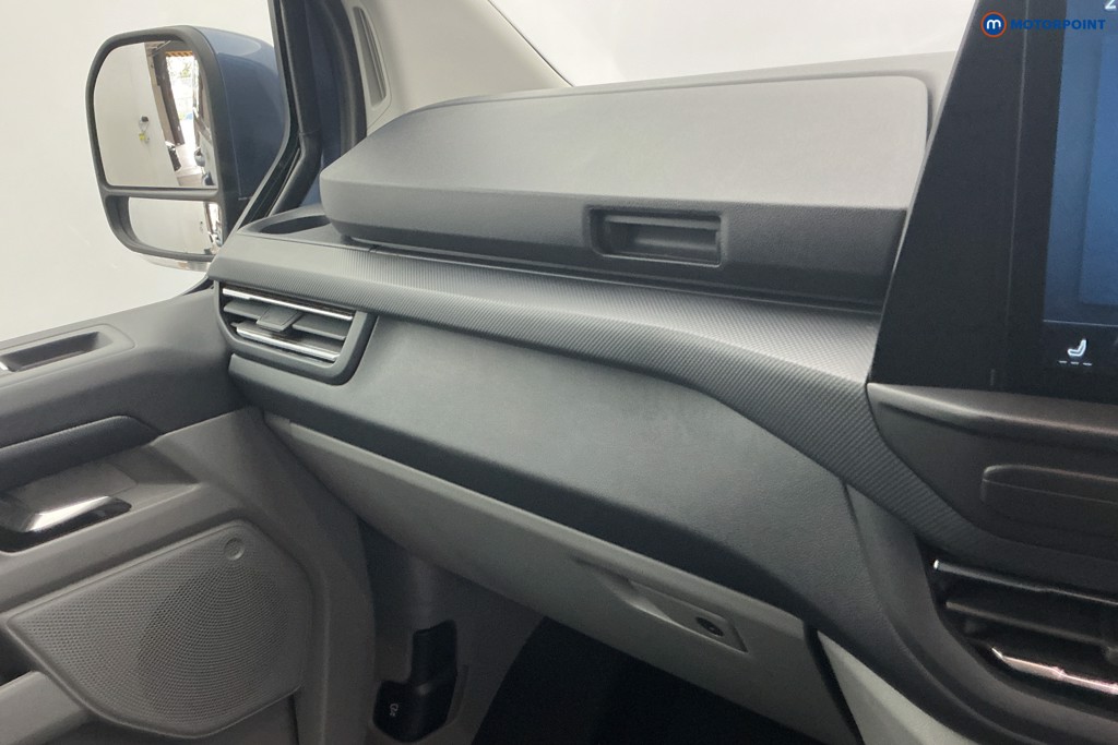 Ford Transit Custom Limited Automatic Petrol Plug-In Hybrid Standard Roof Minibus - Stock Number (1670098) - 14th supplementary image