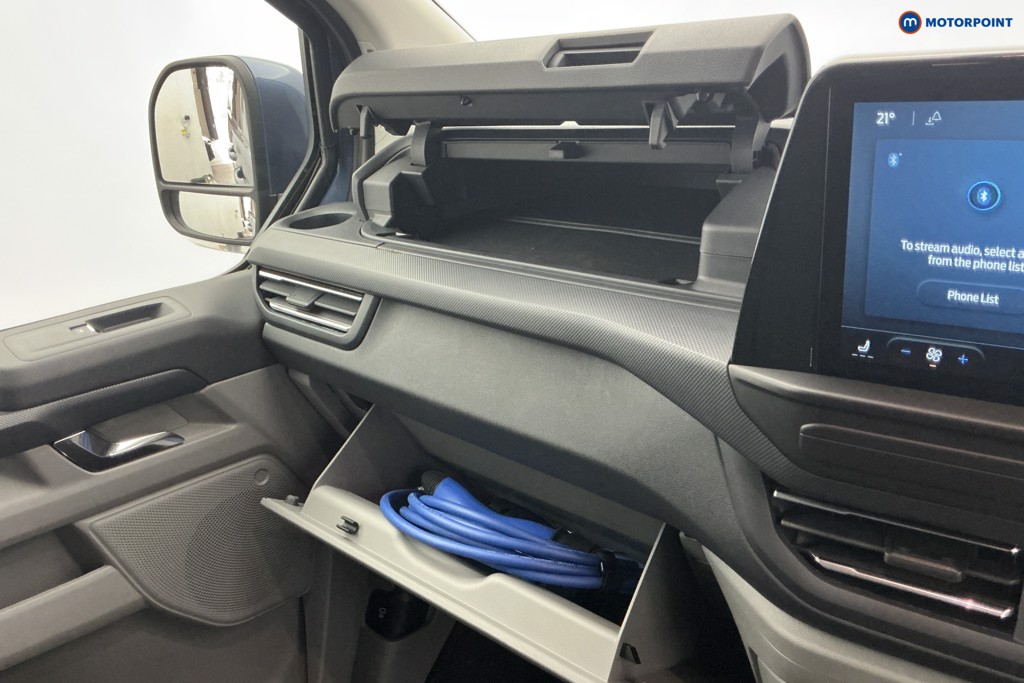 Ford Transit Custom Limited Automatic Petrol Plug-In Hybrid Standard Roof Minibus - Stock Number (1670098) - 15th supplementary image