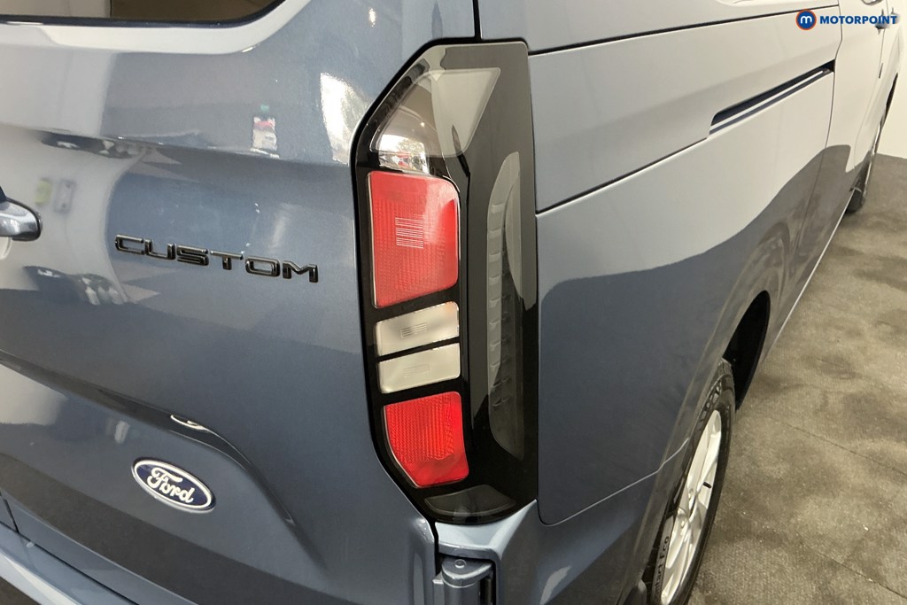 Ford Transit Custom Limited Automatic Petrol Plug-In Hybrid Standard Roof Minibus - Stock Number (1670098) - 26th supplementary image