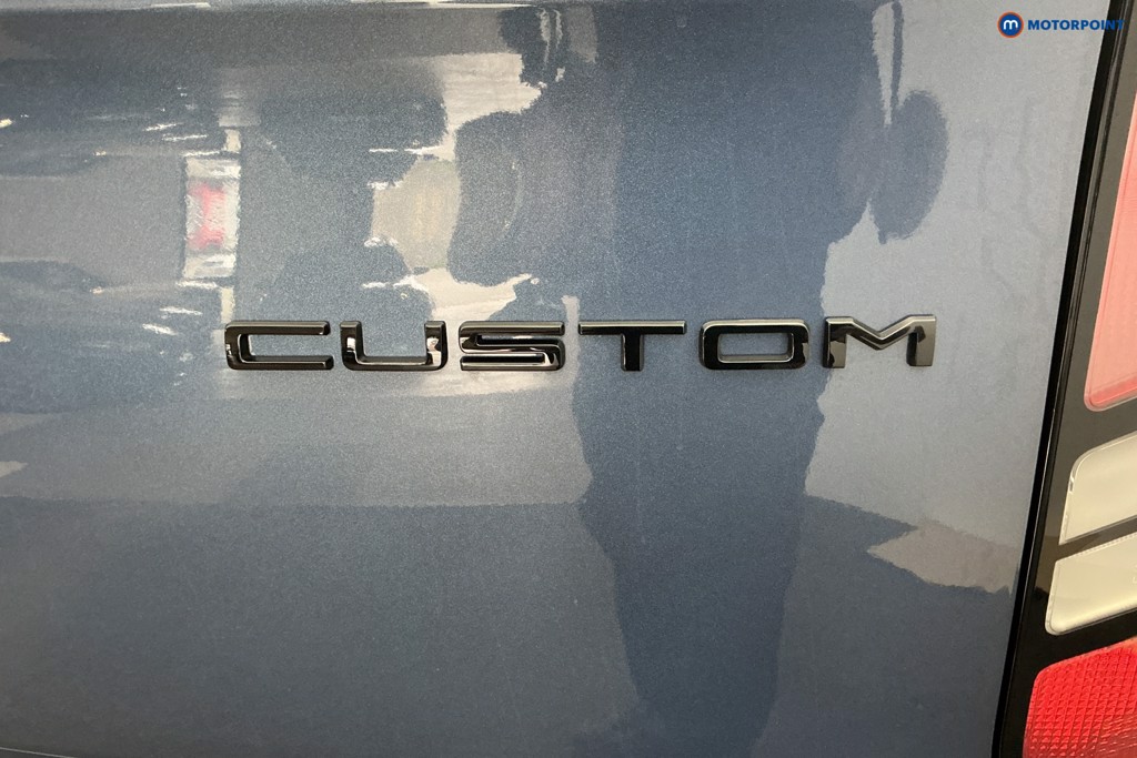 Ford Transit Custom Limited Automatic Petrol Plug-In Hybrid Standard Roof Minibus - Stock Number (1670098) - 28th supplementary image