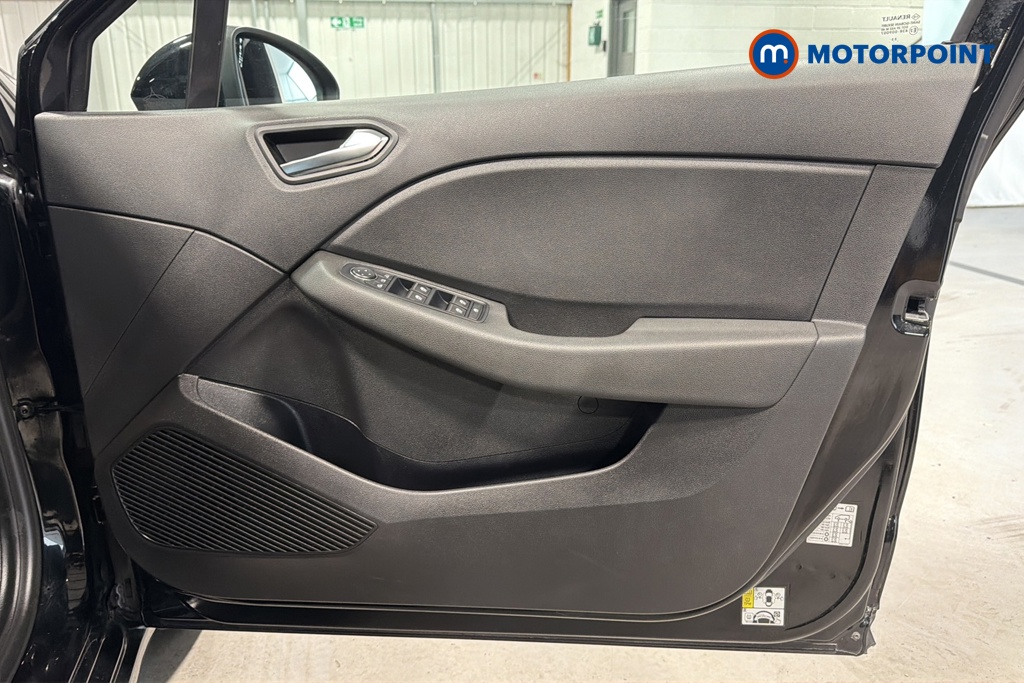 Renault Clio Evolution Manual Petrol Hatchback - Stock Number (1670189) - 18th supplementary image