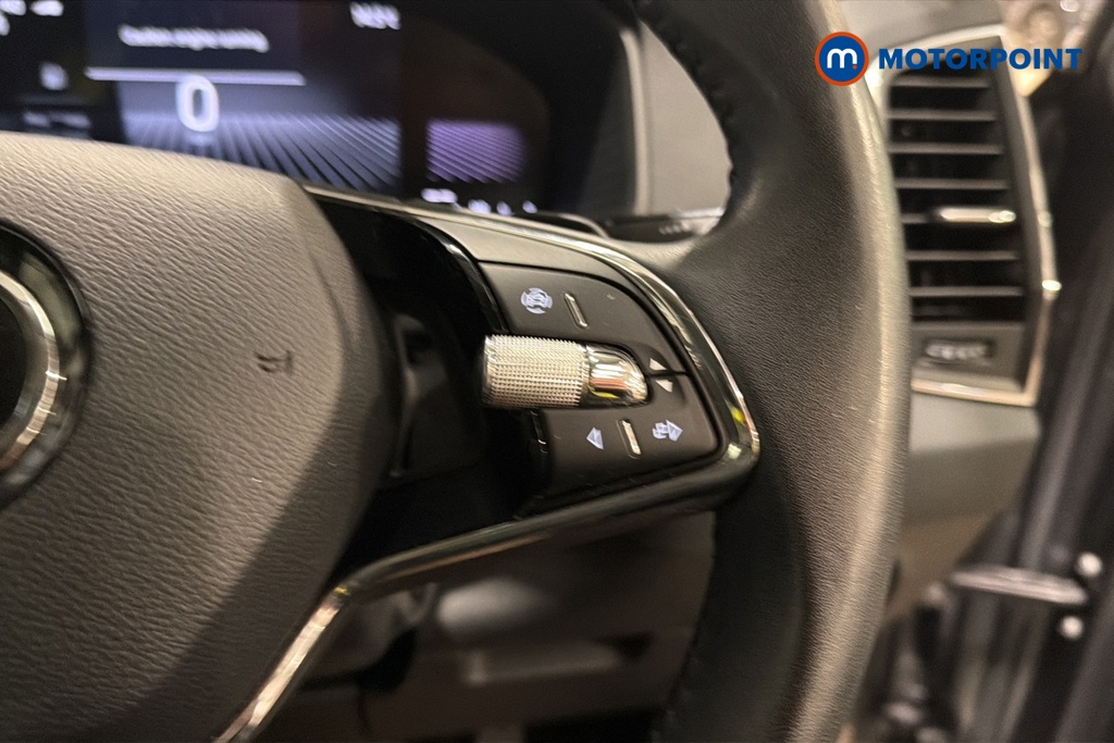 Skoda Karoq Se L Automatic Petrol SUV - Stock Number (1672100) - 4th supplementary image
