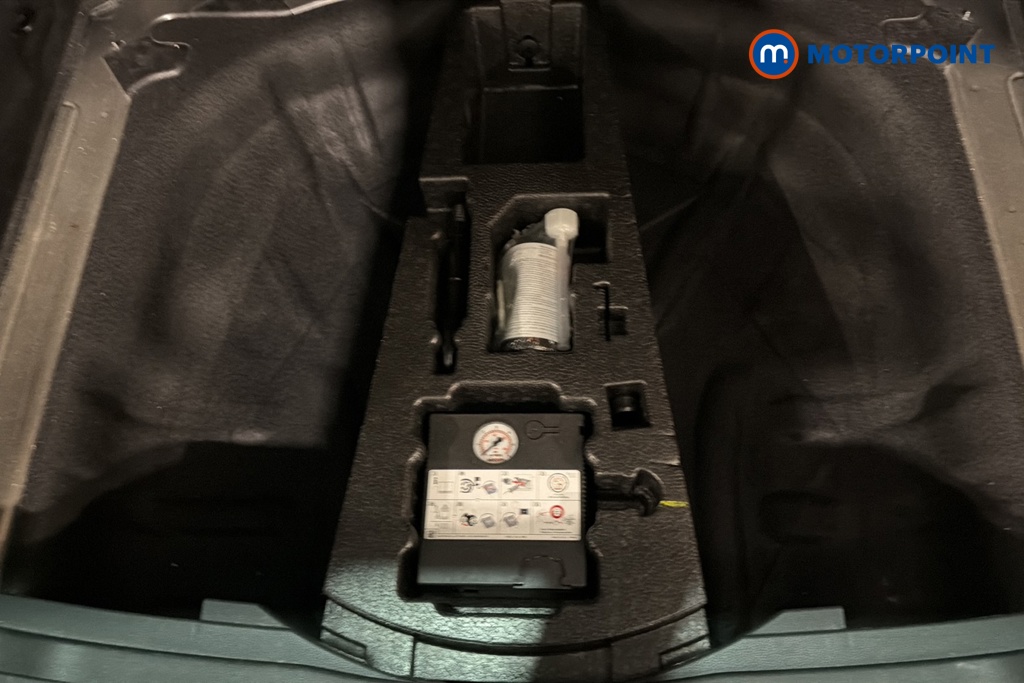 Skoda Karoq Se L Automatic Petrol SUV - Stock Number (1672100) - 33rd supplementary image