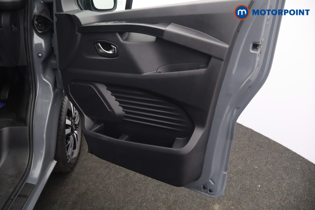 Renault Trafic Extra Sport Manual Diesel Panel Van - Stock Number (1672157) - 16th supplementary image