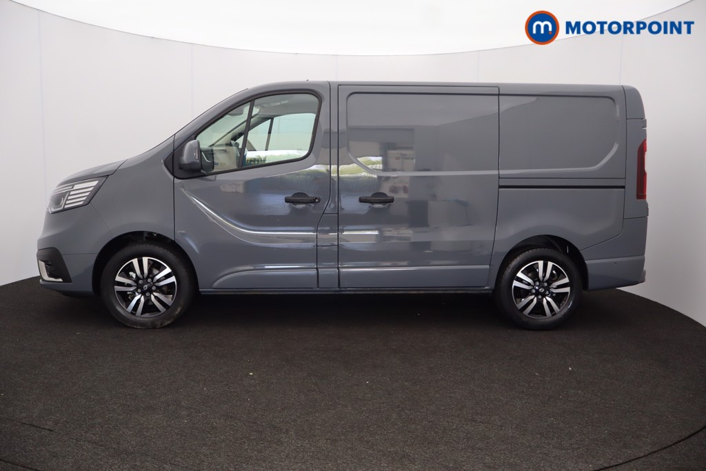 Renault Trafic Extra Sport Manual Diesel Panel Van - Stock Number (1672157) - Passenger side rear corner