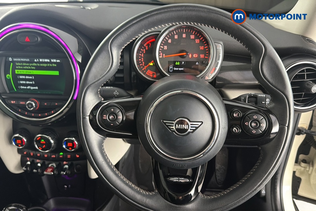 Mini Hatchback Cooper Exclusive Automatic Petrol Hatchback - Stock Number (1672481) - 2nd supplementary image