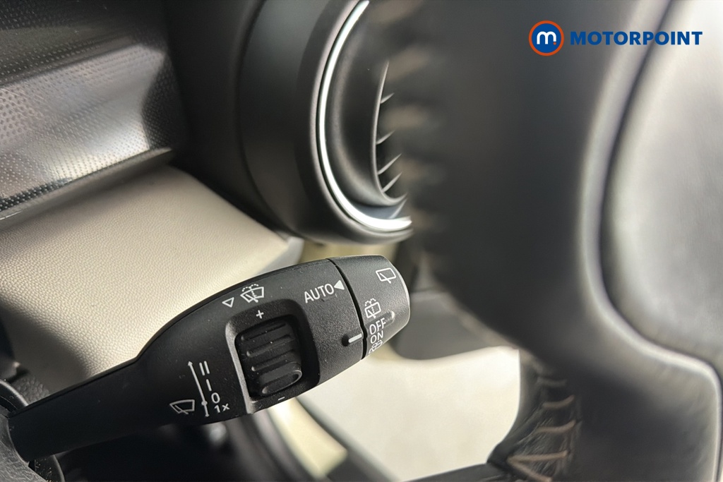 Mini Hatchback Cooper Exclusive Automatic Petrol Hatchback - Stock Number (1672481) - 6th supplementary image