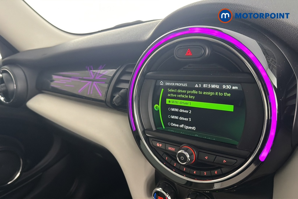 Mini Hatchback Cooper Exclusive Automatic Petrol Hatchback - Stock Number (1672481) - 8th supplementary image