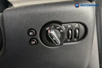 Mini Hatchback Cooper Exclusive Automatic Petrol Hatchback - Stock Number (1672481) - 11th supplementary image