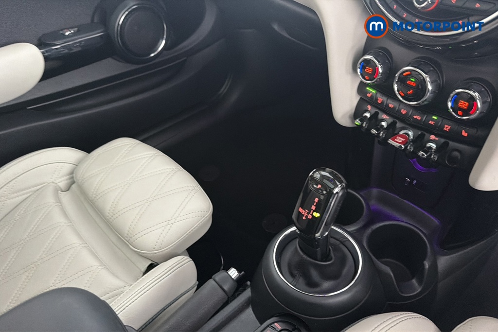 Mini Hatchback Cooper Exclusive Automatic Petrol Hatchback - Stock Number (1672481) - 15th supplementary image