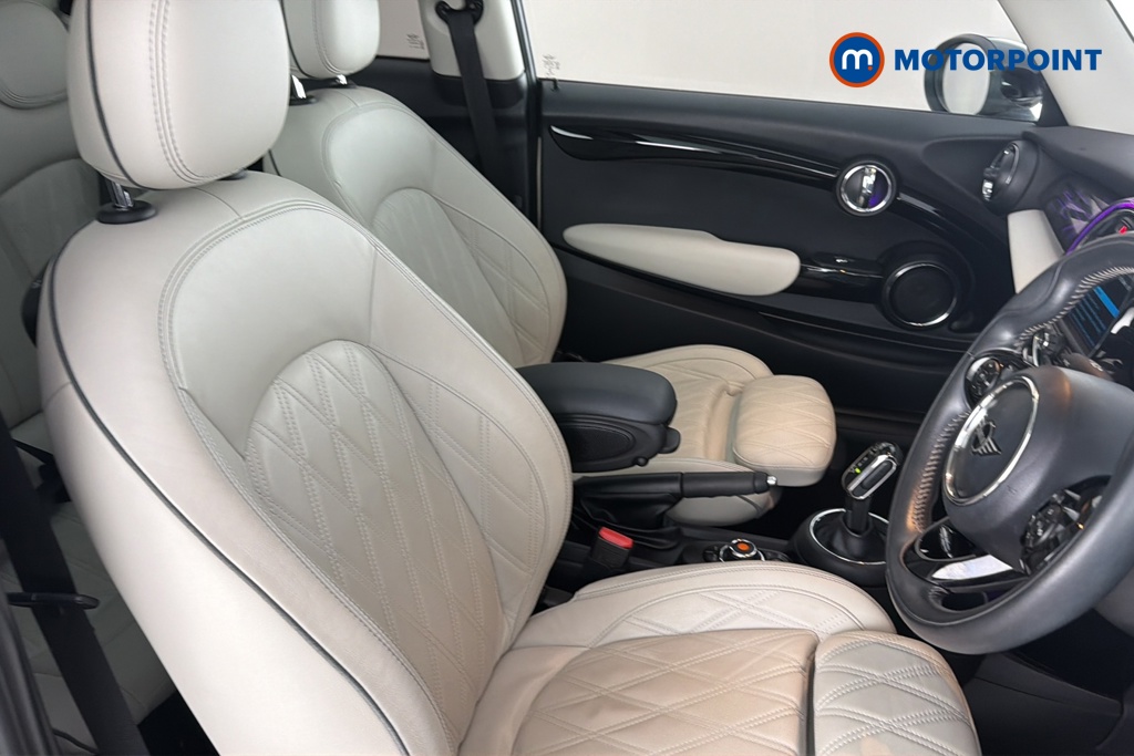 Mini Hatchback Cooper Exclusive Automatic Petrol Hatchback - Stock Number (1672481) - 22nd supplementary image