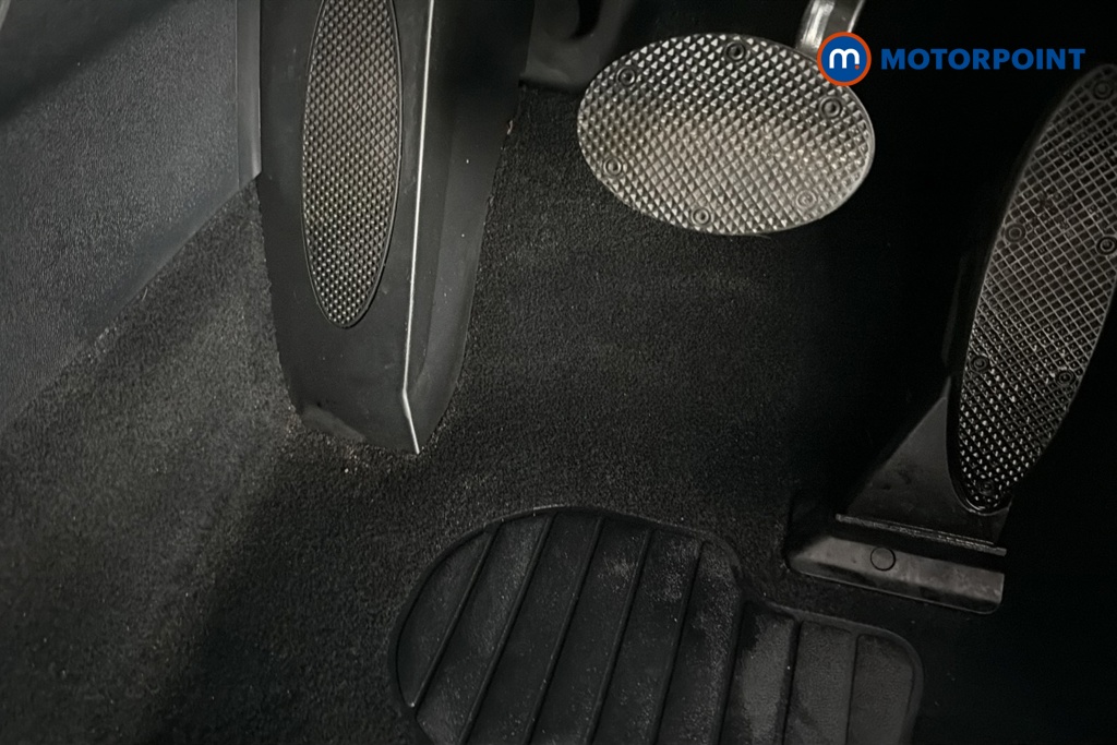 Mini Hatchback Cooper Exclusive Automatic Petrol Hatchback - Stock Number (1672481) - 24th supplementary image