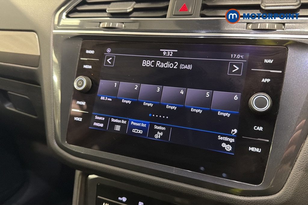 Volkswagen Tiguan Allspace Life Automatic Petrol SUV - Stock Number (1672604) - 8th supplementary image