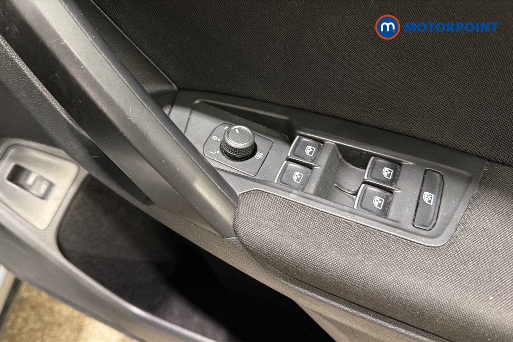 Volkswagen Tiguan Allspace Life Automatic Petrol SUV - Stock Number (1672604) - 19th supplementary image