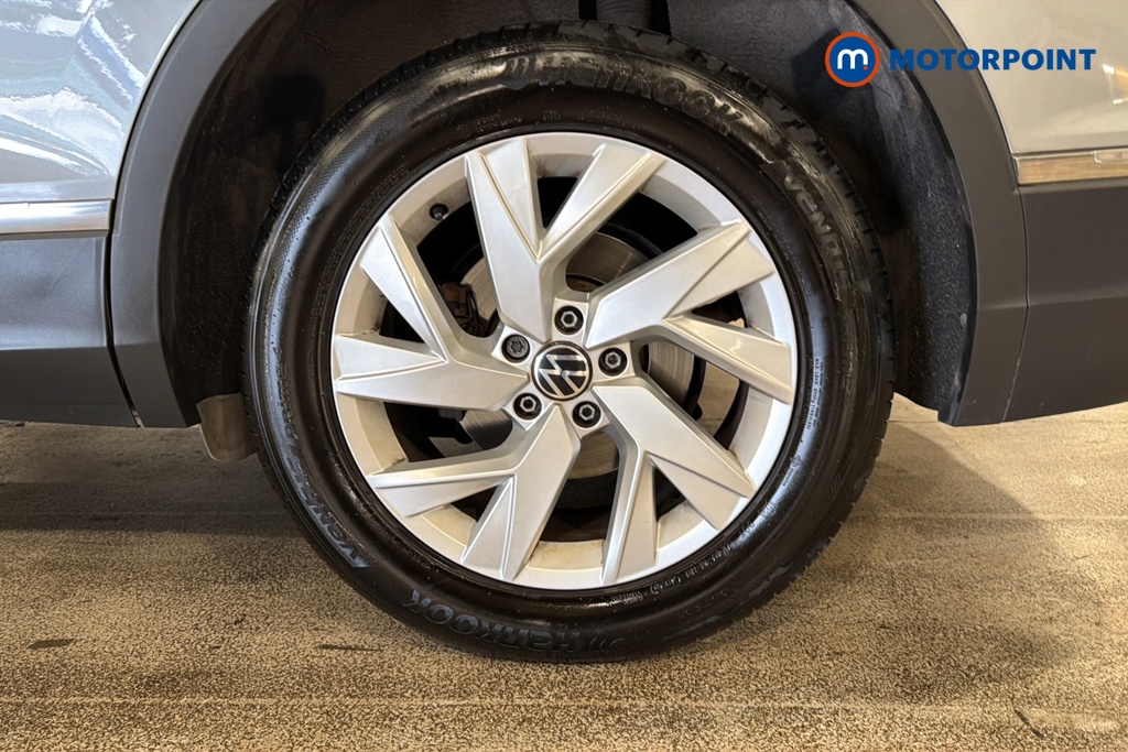 Volkswagen Tiguan Allspace Life Automatic Petrol SUV - Stock Number (1672604) - 45th supplementary image