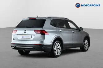 Volkswagen Tiguan Allspace Life Automatic Petrol SUV - Stock Number (1672604) - Passenger side rear corner