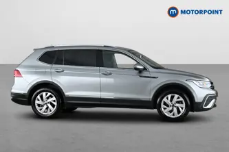 Volkswagen Tiguan Allspace Life Automatic Petrol SUV - Stock Number (1672604) - Passenger side