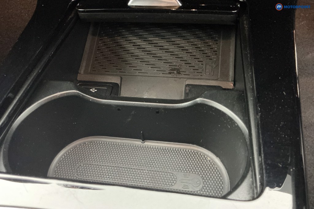 Mercedes-Benz A Class Amg Line Automatic Petrol Hatchback - Stock Number (1673168) - 15th supplementary image