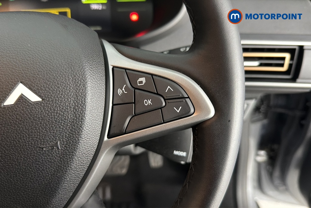 Dacia Jogger Extreme Automatic Petrol-Electric Hybrid People Carrier - Stock Number (1673540) - 3rd supplementary image