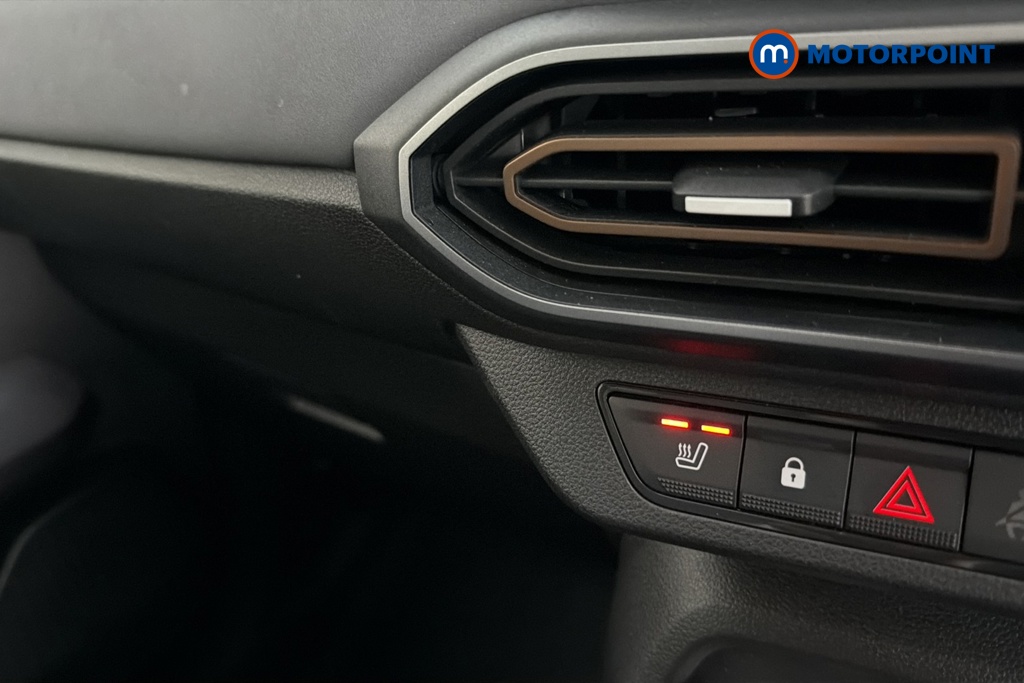 Dacia Jogger Extreme Automatic Petrol-Electric Hybrid People Carrier - Stock Number (1673540) - 14th supplementary image