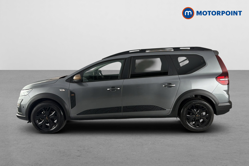Dacia Jogger Extreme Automatic Petrol-Electric Hybrid People Carrier - Stock Number (1673540) - Drivers side