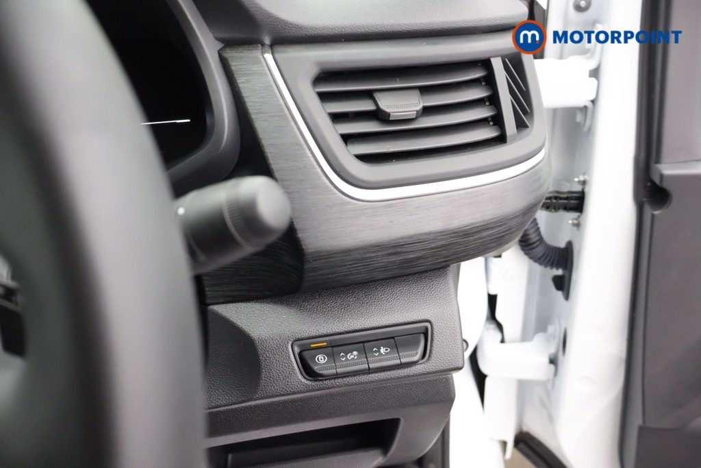 Renault Trafic Extra Sport Automatic Diesel Panel Van - Stock Number (1673627) - 7th supplementary image
