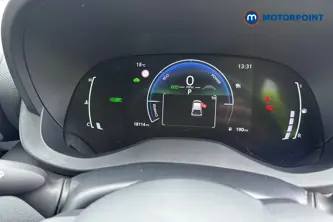 Toyota Yaris Design Automatic Petrol-Electric Hybrid Hatchback - Stock Number (1673772) - 7th supplementary image