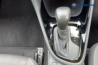 Toyota Yaris Design Automatic Petrol-Electric Hybrid Hatchback - Stock Number (1673772) - 15th supplementary image