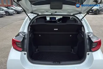 Toyota Yaris Design Automatic Petrol-Electric Hybrid Hatchback - Stock Number (1673772) - 30th supplementary image