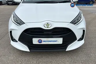 Toyota Yaris Design Automatic Petrol-Electric Hybrid Hatchback - Stock Number (1673772) - 43rd supplementary image