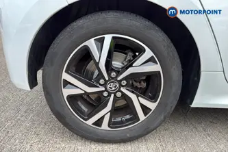 Toyota Yaris Design Automatic Petrol-Electric Hybrid Hatchback - Stock Number (1673772) - 46th supplementary image
