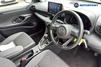 Toyota Yaris Design Automatic Petrol-Electric Hybrid Hatchback - Stock Number (1673772) - 1st supplementary image