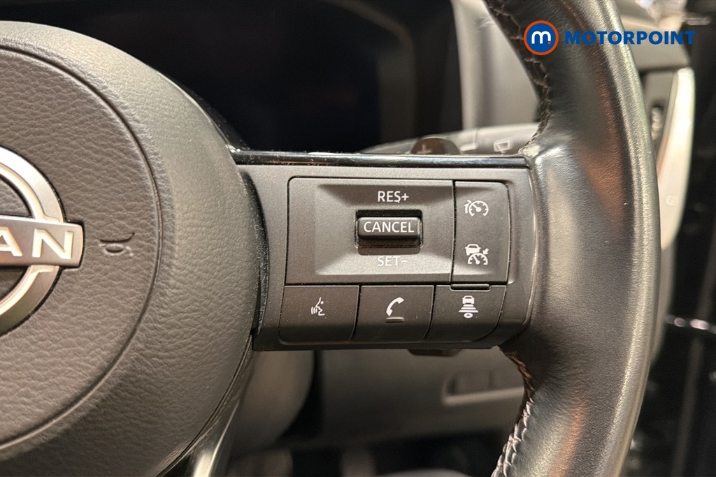 Nissan Qashqai N-Connecta Automatic Petrol SUV - Stock Number (1673788) - 3rd supplementary image