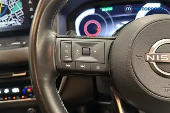 Nissan Qashqai N-Connecta Automatic Petrol SUV - Stock Number (1673788) - 4th supplementary image