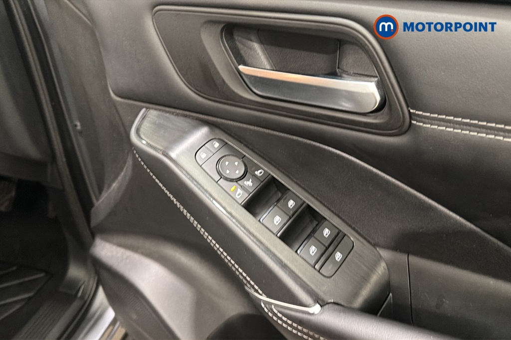 Nissan Qashqai N-Connecta Automatic Petrol SUV - Stock Number (1673788) - 19th supplementary image
