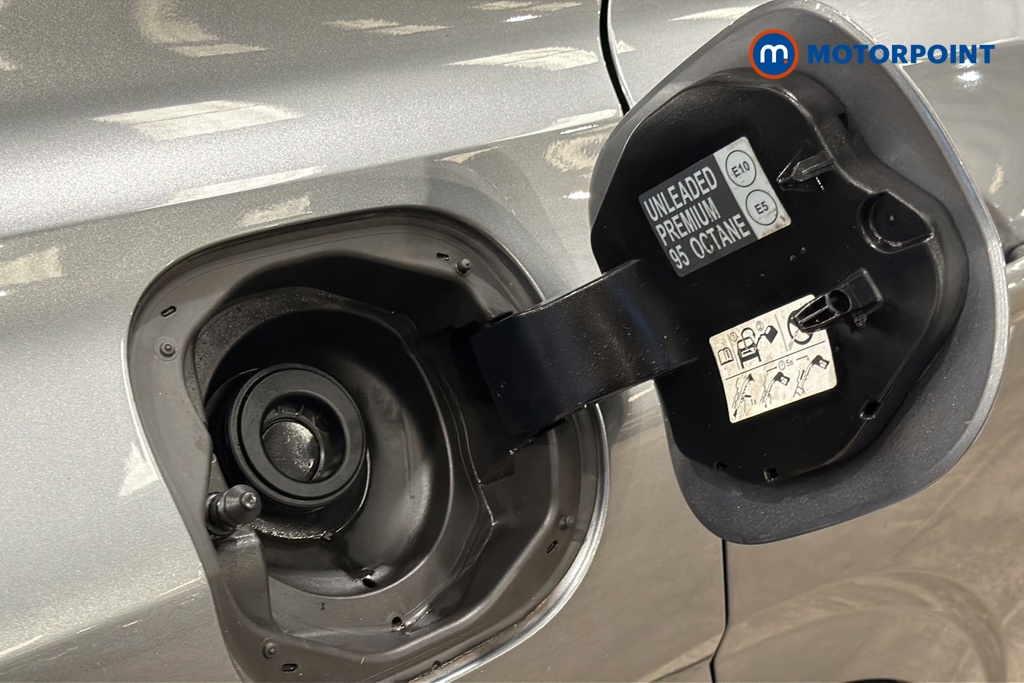 Nissan Qashqai N-Connecta Automatic Petrol SUV - Stock Number (1673788) - 41st supplementary image