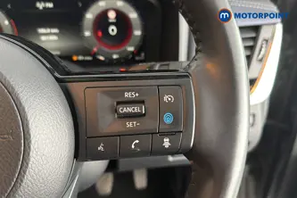 Nissan Qashqai Tekna Manual Petrol SUV - Stock Number (1674248) - 3rd supplementary image