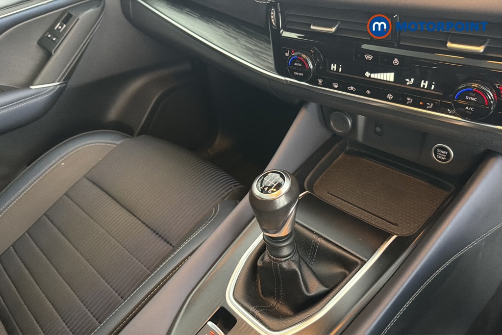 Nissan Qashqai Tekna Manual Petrol SUV - Stock Number (1674248) - 15th supplementary image