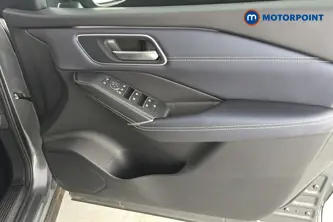 Nissan Qashqai Tekna Manual Petrol SUV - Stock Number (1674248) - 18th supplementary image