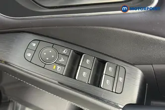 Nissan Qashqai Tekna Manual Petrol SUV - Stock Number (1674248) - 19th supplementary image