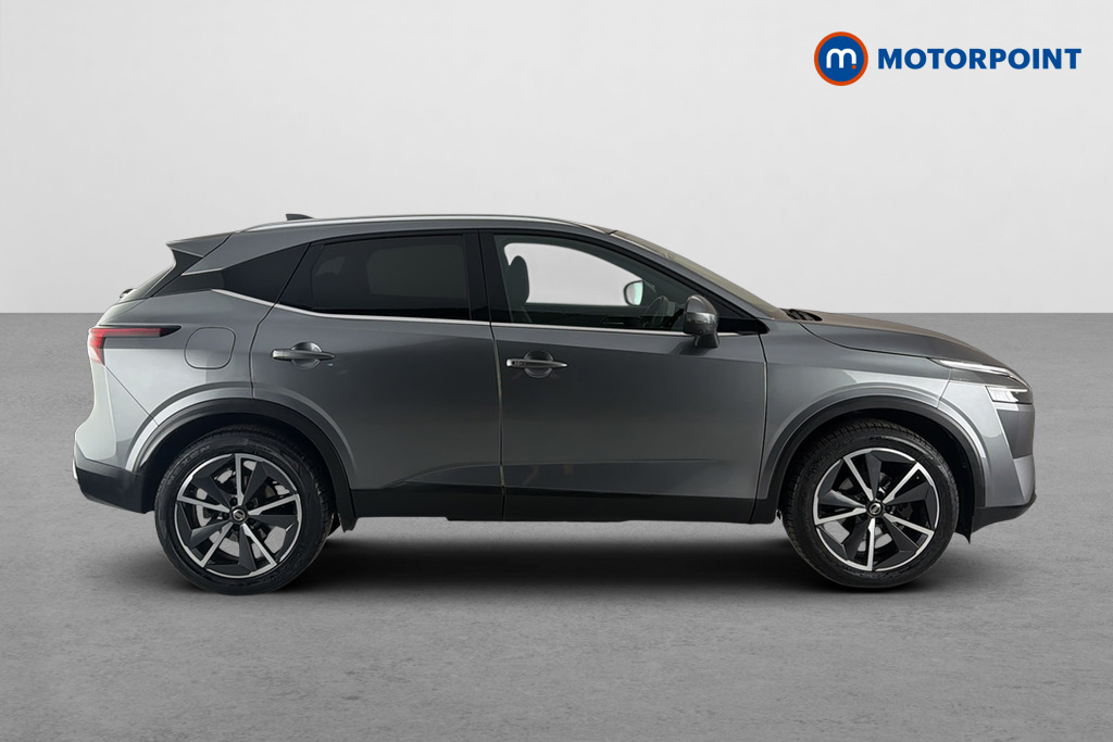 Nissan Qashqai Tekna Manual Petrol SUV - Stock Number (1674248) - Passenger side