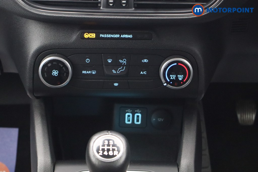 Ford Focus Active Edition Manual Petrol Hatchback - Stock Number (1674445) - 5th supplementary image