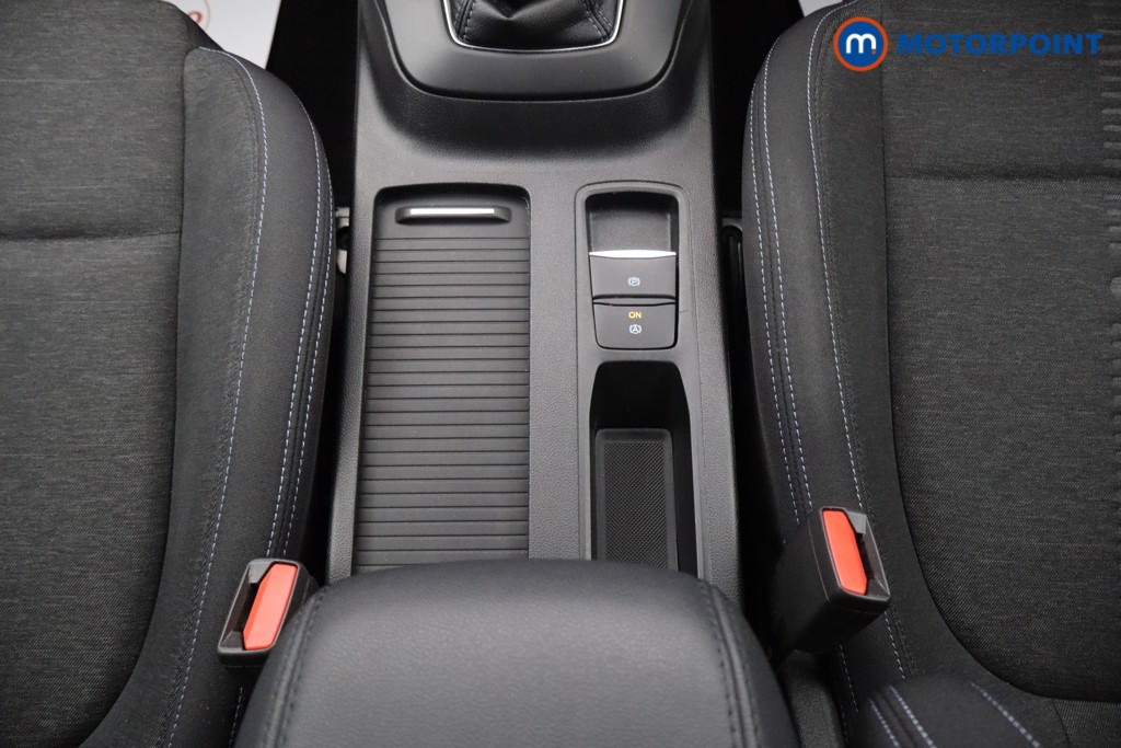 Ford Focus Active Edition Manual Petrol Hatchback - Stock Number (1674445) - 7th supplementary image
