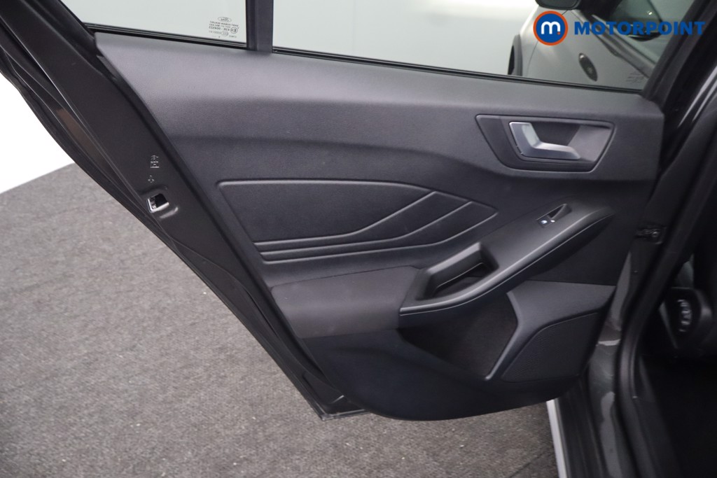 Ford Focus Active Edition Manual Petrol Hatchback - Stock Number (1674445) - 33rd supplementary image
