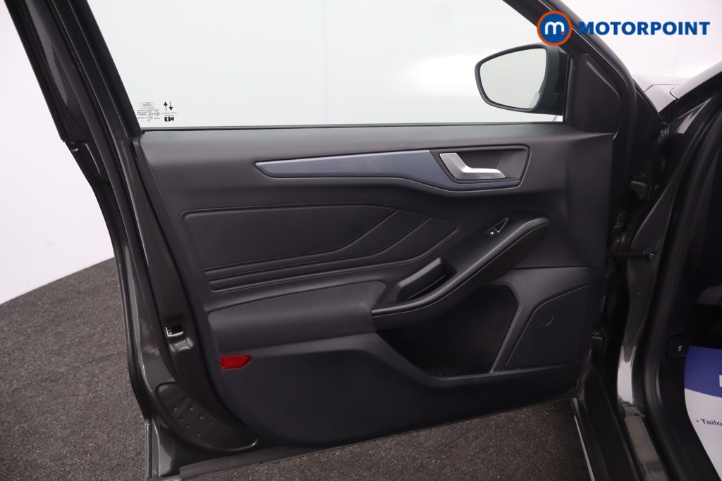 Ford Focus Active Edition Manual Petrol Hatchback - Stock Number (1674445) - 40th supplementary image