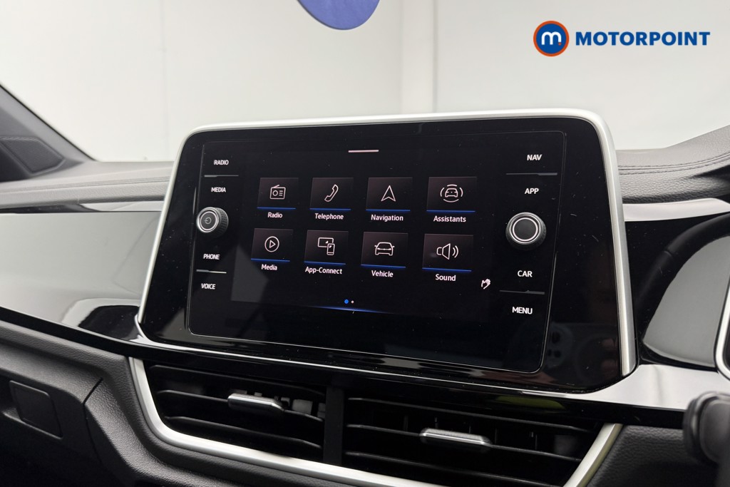 Volkswagen T-Roc R-Line Automatic Petrol SUV - Stock Number (1674553) - 11th supplementary image