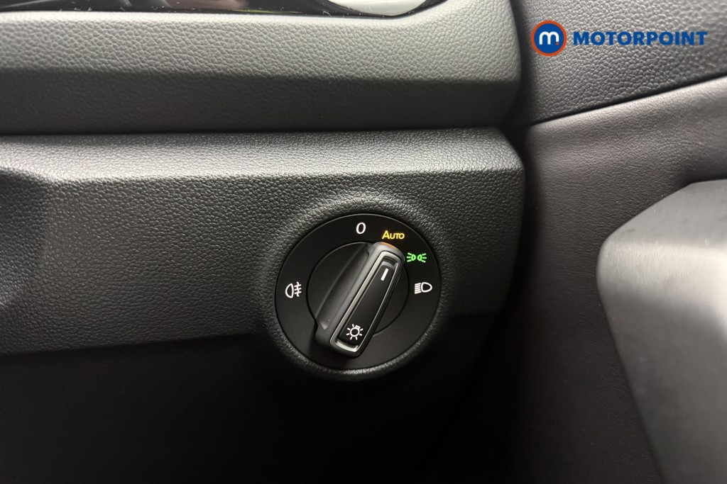 Volkswagen T-Roc R-Line Automatic Petrol SUV - Stock Number (1674553) - 18th supplementary image