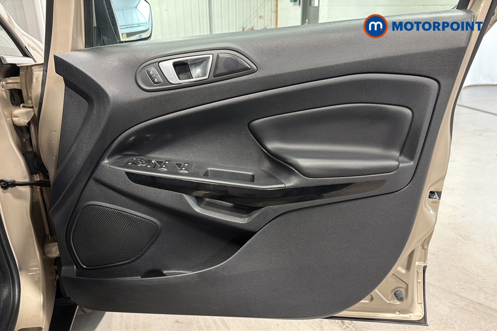 Ford Ecosport Titanium Automatic Petrol SUV - Stock Number (1674566) - 18th supplementary image